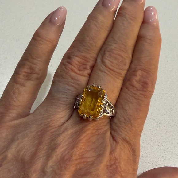 Radiant Yellow and Silver Tone Women's Ring - Picture 7 of 7